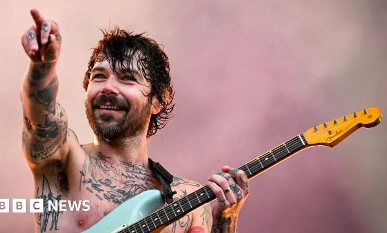 Biffy Clyro 'angry' as visa error delays US tour