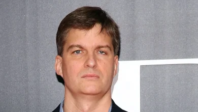 'Big Short' Michael Burry Reveals 4 Stock Picks: Lululemon, Fannie Mae