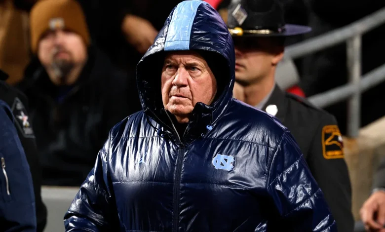 Bill Belichick finishes first college season at 4-8