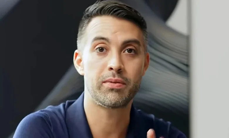 CEO Apologizes After Marketing Email for Black Friday Suit Deals Told Customers to ‘Grow the F--- Up’