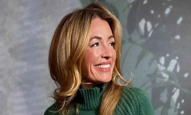 Cat Deeley's M&S skirt proves you can wear a mini over 40 - here's how she does it