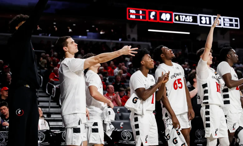 Cincinnati Hosts Eastern Michigan in Wednesday Night Matchup at Fifth Third