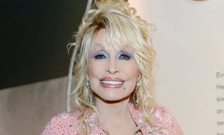 Dolly Parton Posts Emotional Thanksgiving Message After Revealing Health Battle