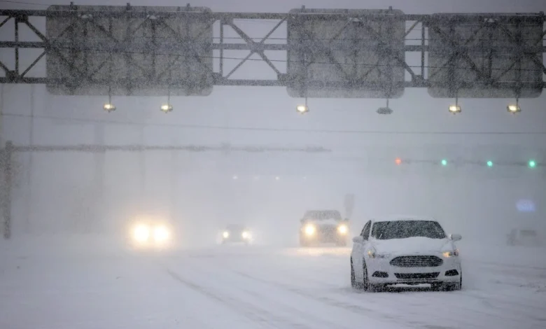 Driver in electric vehicle stranded on Hwy. 401 during snowstorm