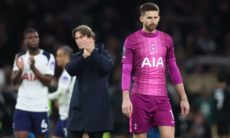 Guglielmo Vicario booing 'unacceptable,' not 'true fans' - Tottenham's Thomas Frank