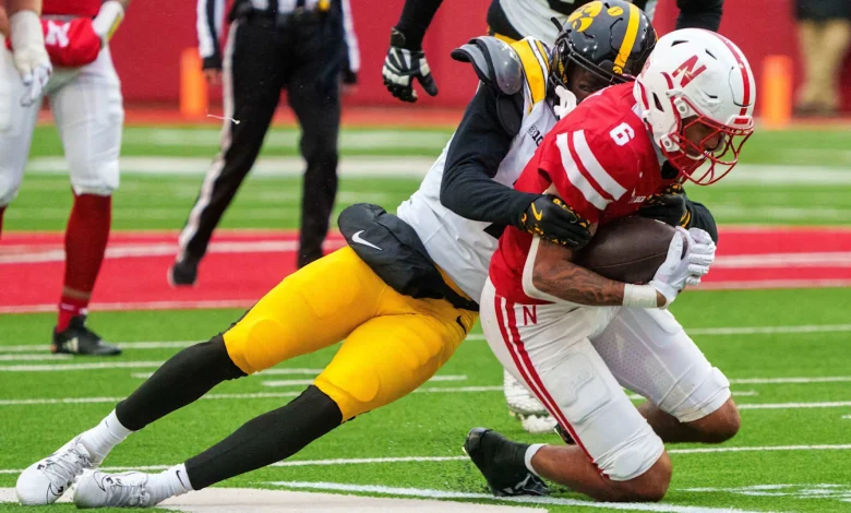 Hawkeyes Have the Heroes and Humiliate the Huskers