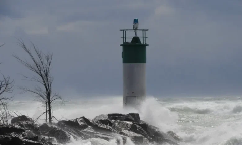 High winds cause power outages