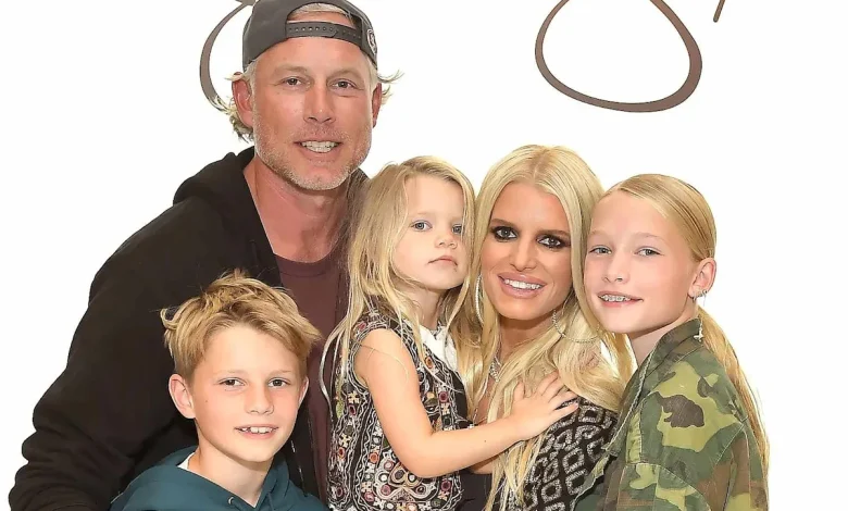 Jessica Simpson Reveals She Spent Thanksgiving with Family and Estranged Husband Eric Johnson: 'Family First'
