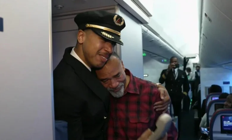 Man fulfills promise made as a young boy by piloting grandfather's flight: "Thank you for believing in me"