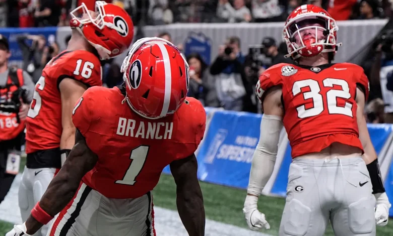 No. 4 Georgia moves to 11-1 with 16-9 win over No. 23 Georgia Tech