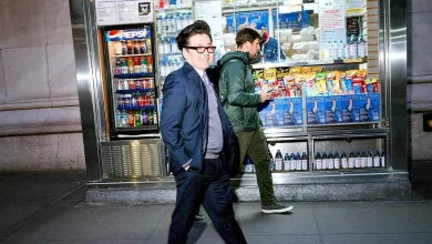 Permabull Tom Lee Sees Bitcoin as High as $200,000 by January’s End