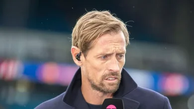 Peter Crouch spots 'deep rooted' Liverpool problems only dropping Mohamed Salah can solve