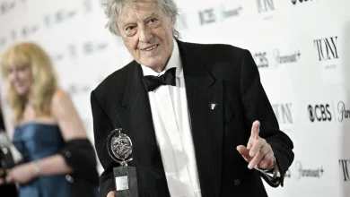 Playwright Tom Stoppard dead: Giant of modern theater and Oscar-winning screenwriter was 88