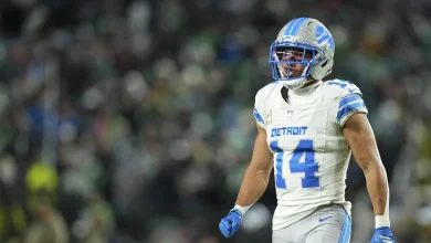 Report: Amon-Ra St. Brown suffered low-ankle sprain, is not expected to land on IR