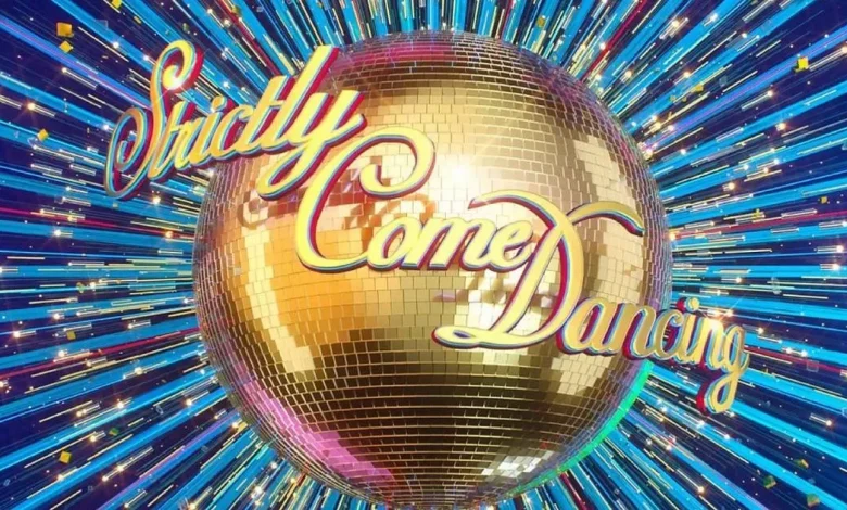 Strictly fans totally distracted by star's 'tiny outfit' minutes into live show