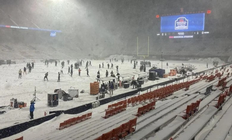 WEATHER UPDATES: Seating limited to west side of stadium for tonight's Illini game | News