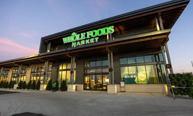 What's open and closed on Thanksgiving Day 2025? Everything to know