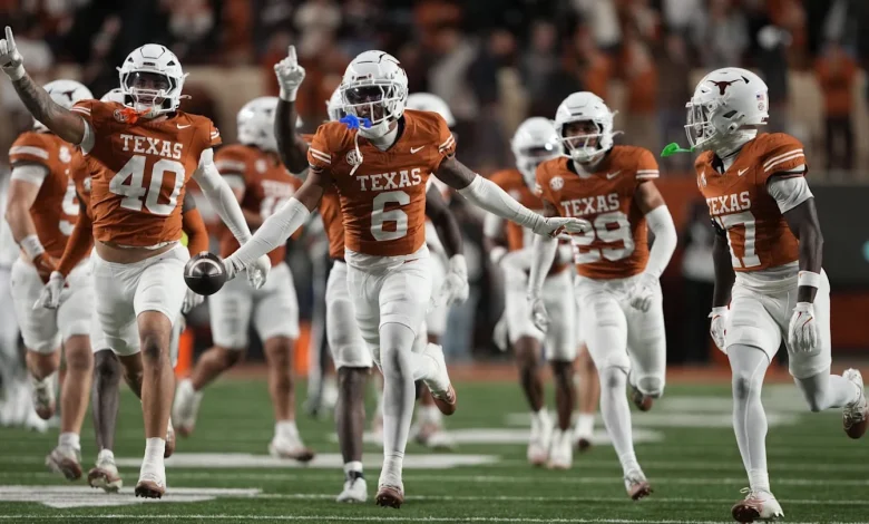 Why Beating Texas A&M Won’t Help Texas’s Chances at College Football Playoff Bid