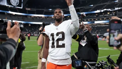 Why Kevin Stefanski didn’t give Shedeur Sanders a game ball after he won his starting debut vs. the Raiders