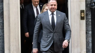 Zelenskyy’s ex-right-hand man vows to fight on frontline after ouster in corruption scandal – POLITICO