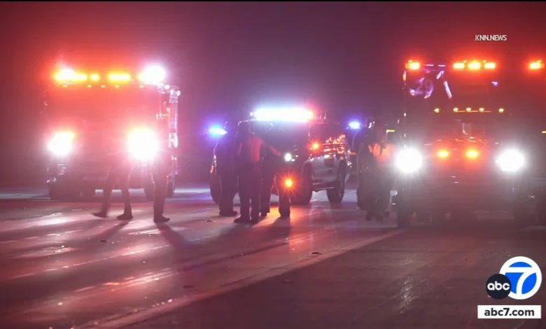 1 dead, 1 critical after multi-vehicle crash on 210 Freeway in Glendale area; all lanes reopened