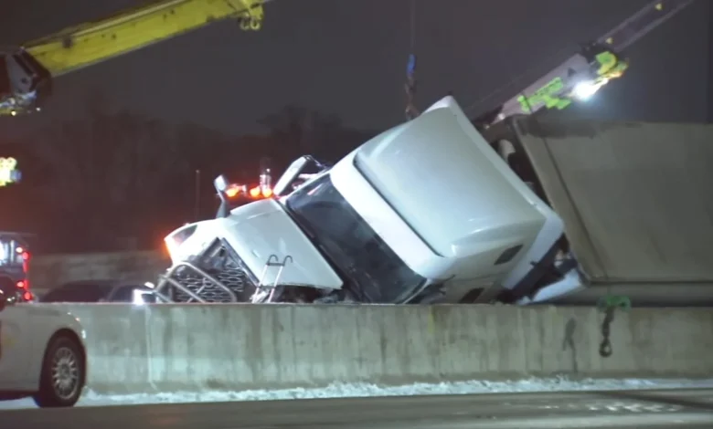 1 killed after truck rolls over onto car on I-80/94 at Grant Street in NW Indiana' 3 lanes of traffic blocked