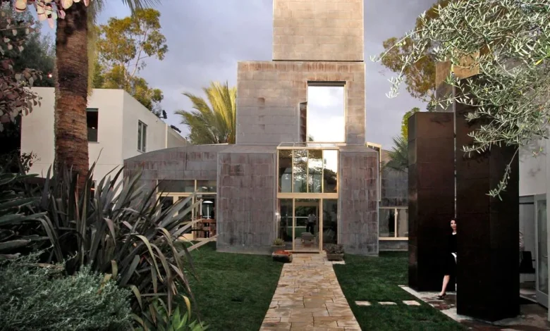 11 fascinating Frank Gehry buildings in Los Angeles