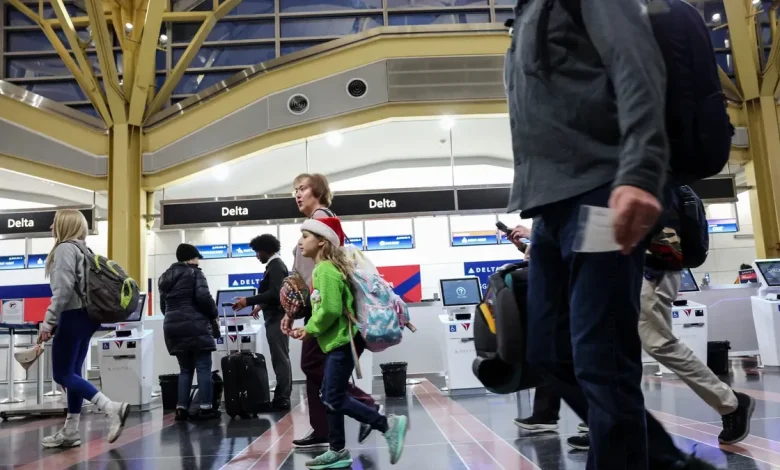 122M+ Americans are the move for the holidays. How to avoid traffic.