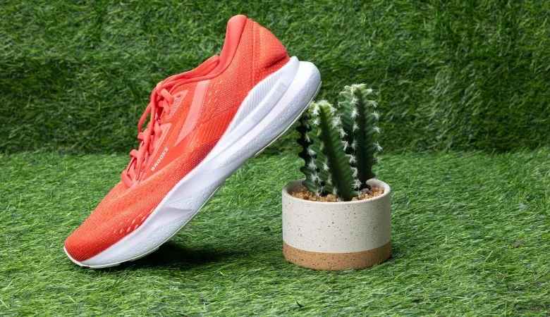 13 best shoes for plantar fasciitis of 2025