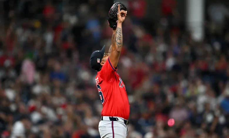 2025 season in Review: Raisel Iglesias