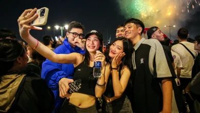 2026 için gençlik dolu ve anlamlı İngilizce Yeni Yıl tebrikleri.