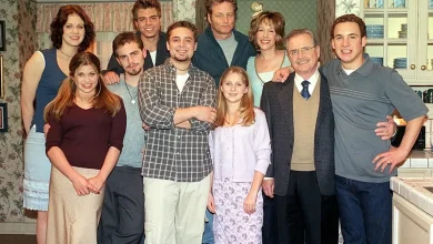 '90s Teen Heartthrob, 45, Finds Love With 54-Year-Old Music Icon