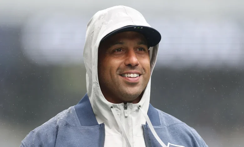 Aden Durde delivers a clear message to young Seahawks' defensive star