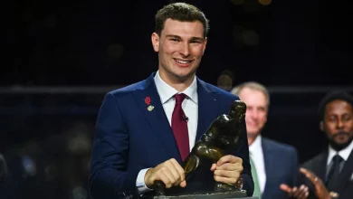 After leading Indiana’s perfect season, Fernando Mendoza awarded 2025 Heisman Trophy