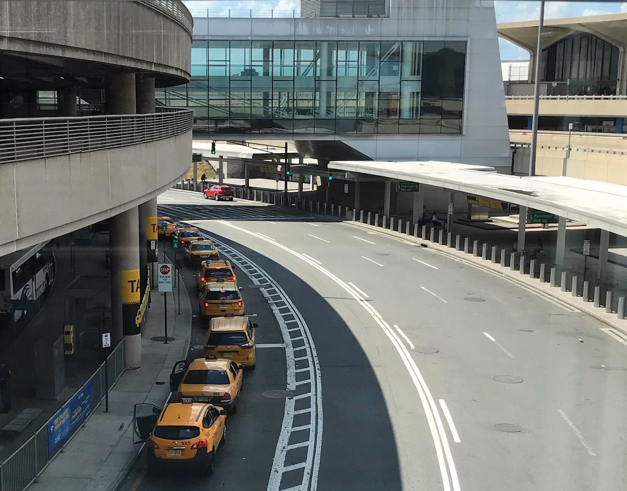 Airport ride share fees to double. Uber, Lyft drivers fighting to stop it.