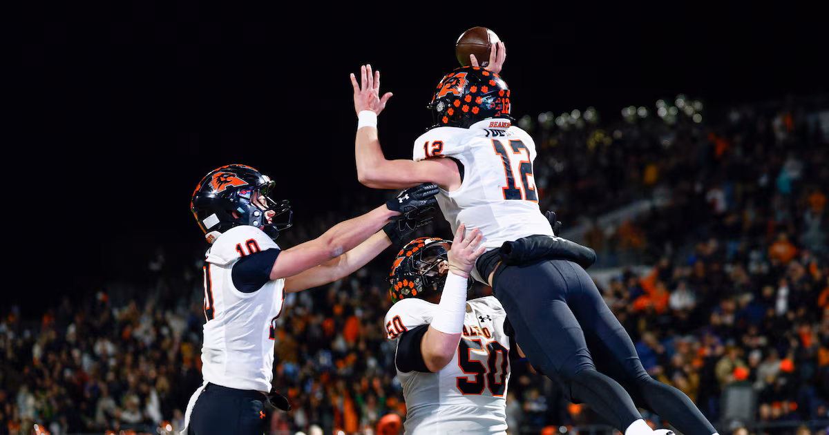 Aledo QB Lincoln Tubbs scores five touchdowns to end Denton Ryan’s season
