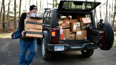 Amazon explores cutting ties with USPS, building its own delivery network