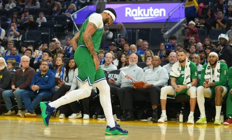Anthony Davis suffers groin injury in Mavericks’ Christmas game vs. Warriors
