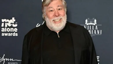 Apple Co-Founder Steve Wozniak Has Been Using His Own Custom $2 Bills for Over 30 Years