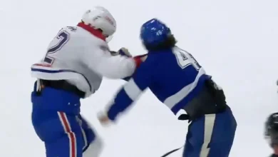 Arber Xhekaj sert une solide correction à Scott Sabourin