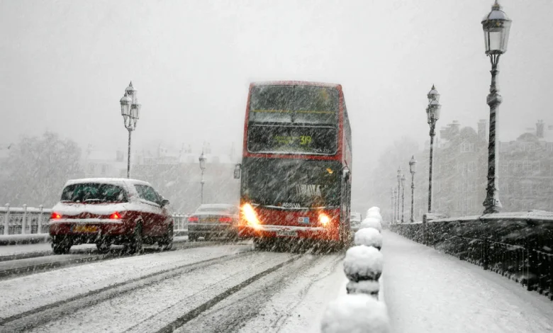 'Arctic blast' could bring 4cm of snow to UK this week, forecaster warns