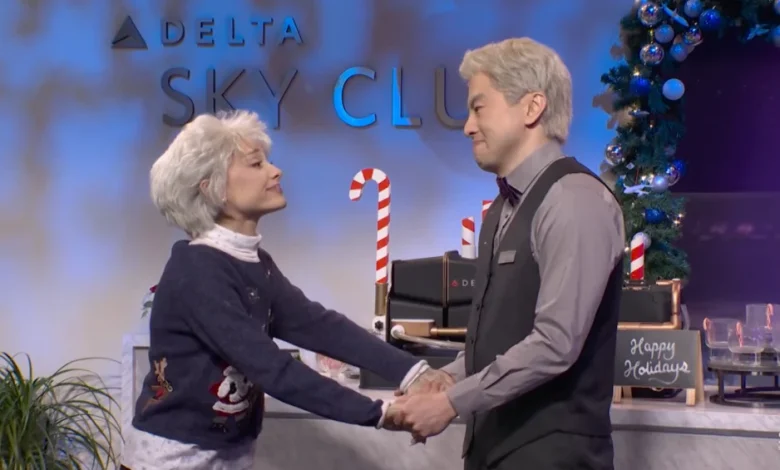 Ariana Grande Brings Christmas Magic To In 'SNL' Midseason Finale
