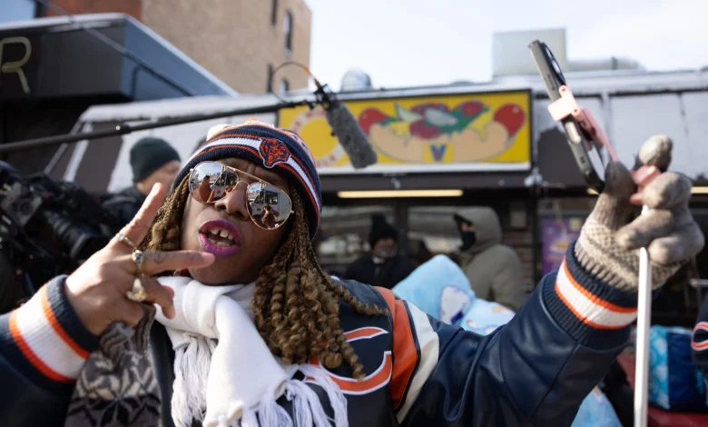 Bears Fans Turn Out For Wieners Circle Giveaway Sparked By Coach’s Shirtless Celebration