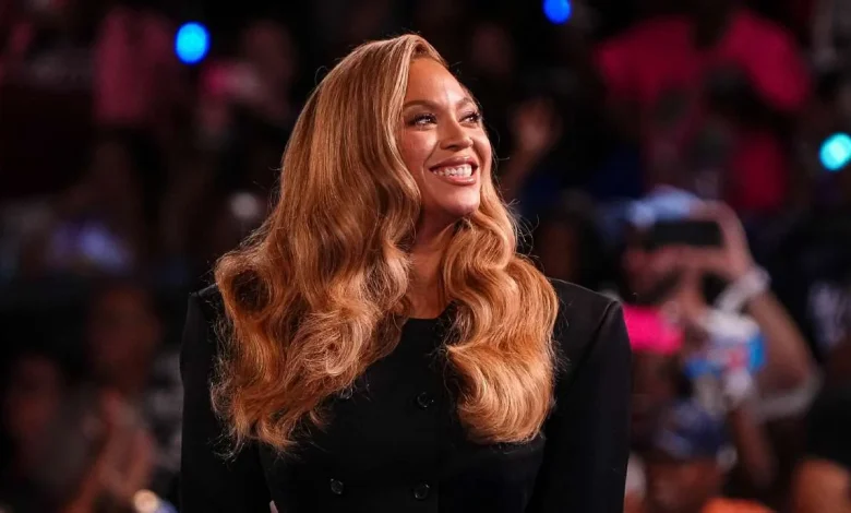 Beyoncé declared the fifth billionaire musician by Forbes
