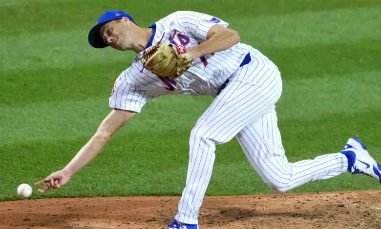 Blue Jays agree to three-year, $37M deal with reliever Tyler Rogers