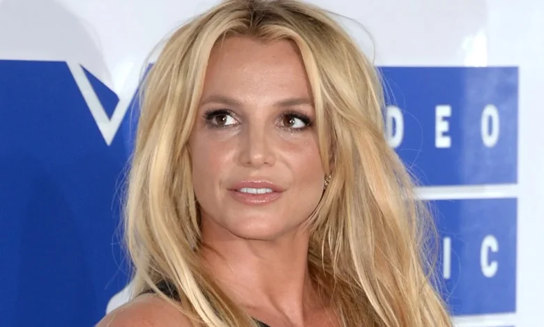 Britney Spears Responds to Family’s Christmas Celebration