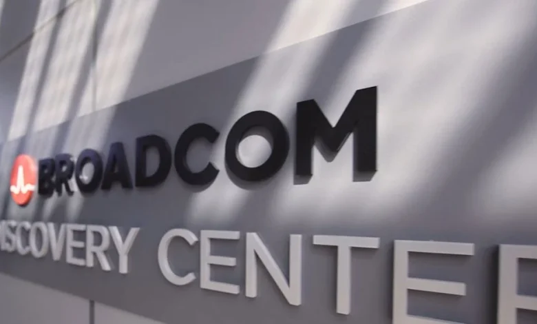 Broadcom Stock Wavers Despite Beat-And-Raise Q4 Report