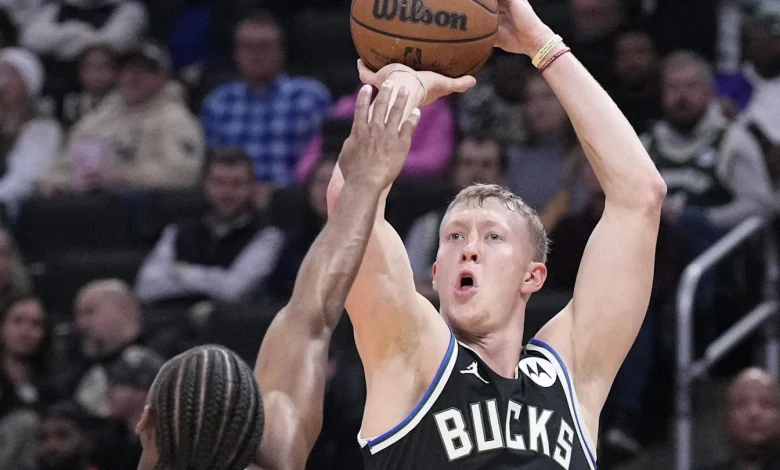 Bucks make game-time call on key rotation piece vs. Celtics