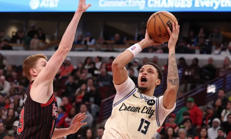 Bucks vs. Bulls Player Grades: Ryan Rollins is clutch in Giannis’ big return