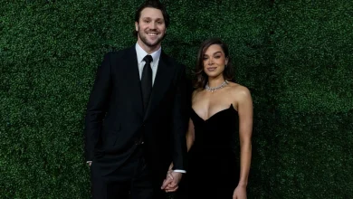 Buffalo Bills QB Josh Allen and wife Hailee Steinfeld are expecting